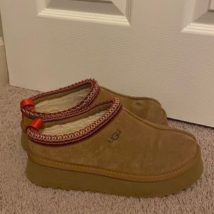 ugg tasmans women’s size 9